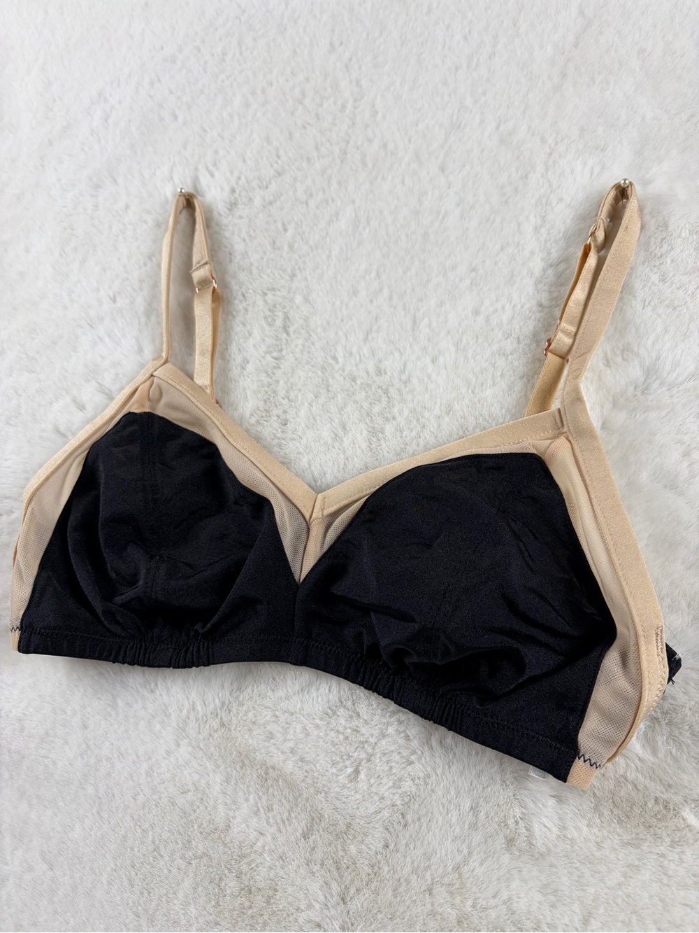 INC Two-Tone Everyday Stretch Wireless Bra in Black & Nude SMALL